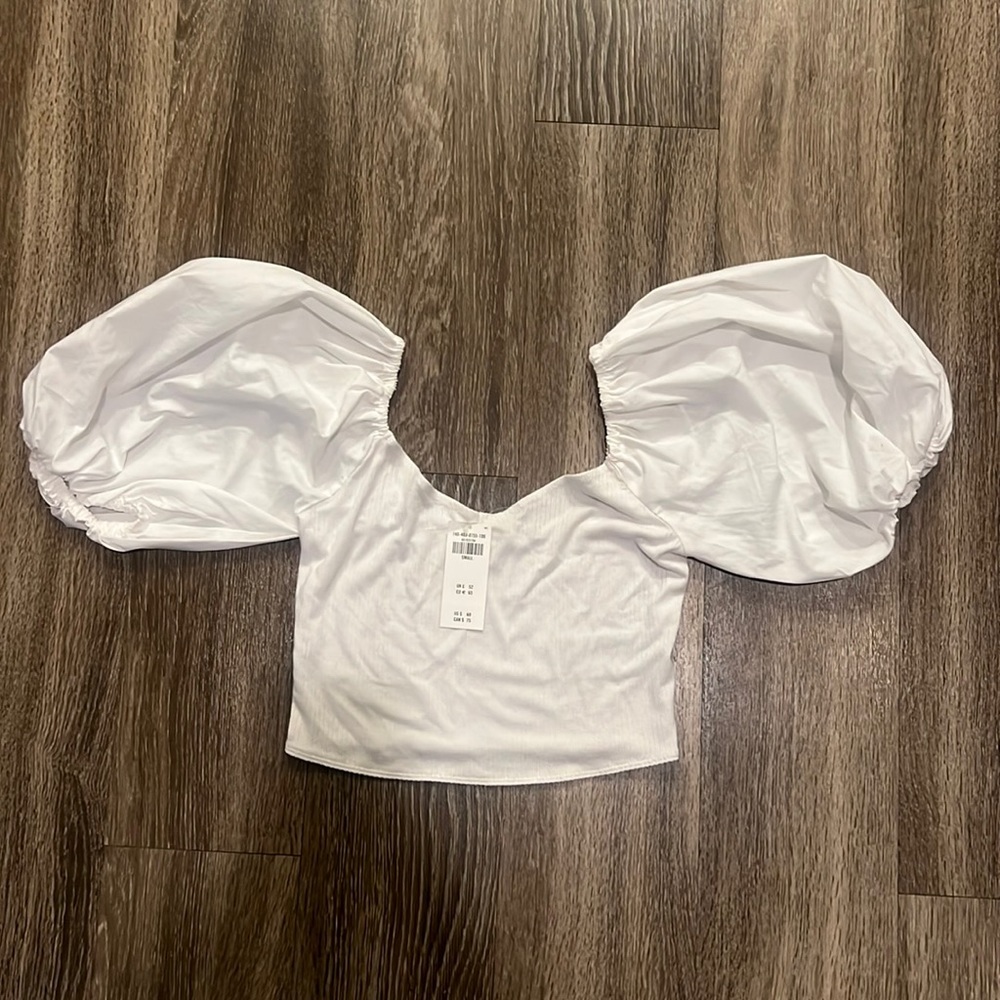 A&F white mixed fabric puff sleeve top Size Small